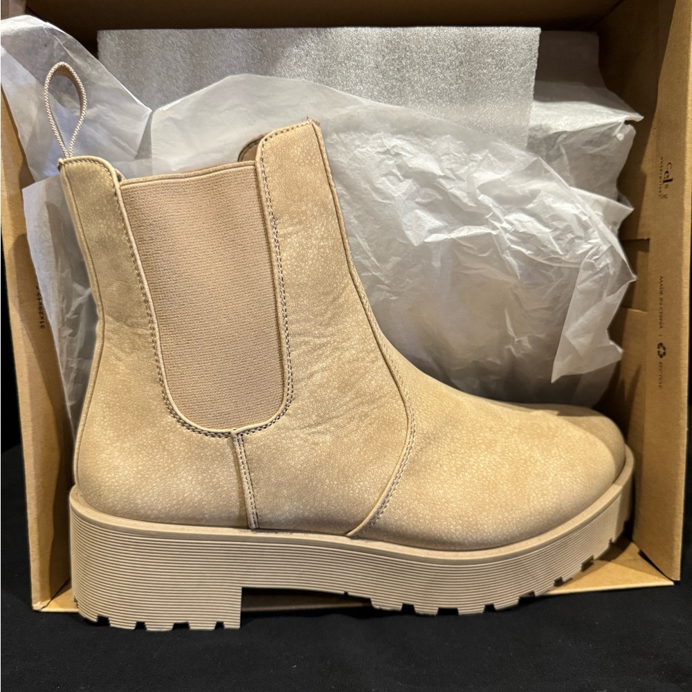 Dirty Laundry Natural Ankle Boots